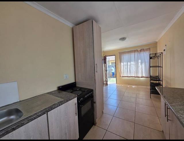 3 BEDROOM PROPERTY TO RENT IN DAWN PARK